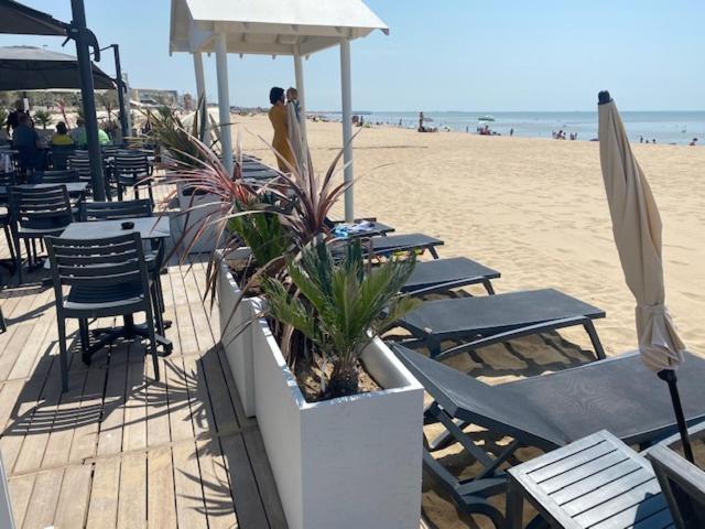 Acadie Saint Victor - Hotel Restaurant - Face Mer - Chatelaillon Plage Экстерьер фото